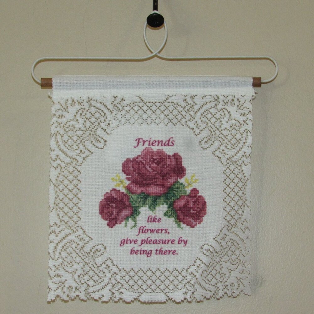 NWT Heritage Lace Friends Like Flowers Give Pleasure Mini Wall Hanging 7" x 8"